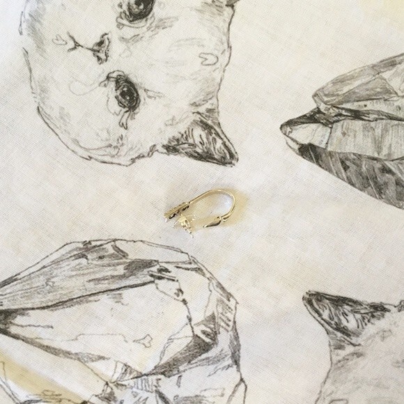 Cody Sanderson - Unisex -  J Shaped Arrow 1 single Earring - Picture 3 of 4